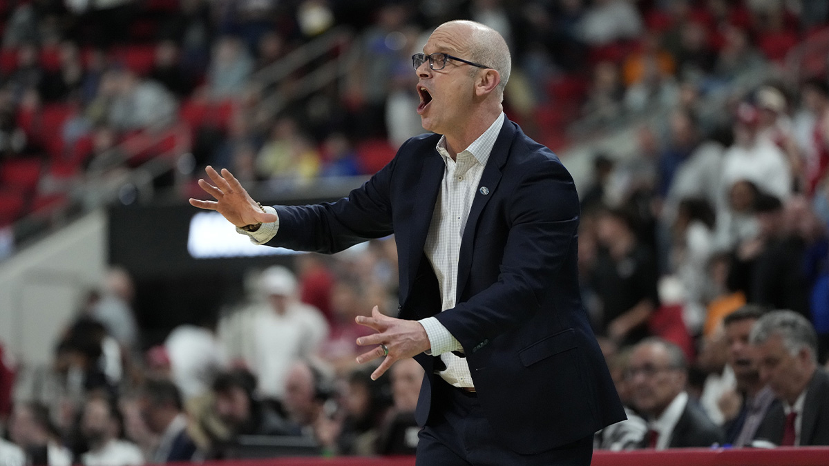 Connecticut Huskies head coach Dan Hurley reacts during the second half against the Oklahoma Sooners at Lenovo Center. Mandatory Credit: Bob Donnan-Imagn Images