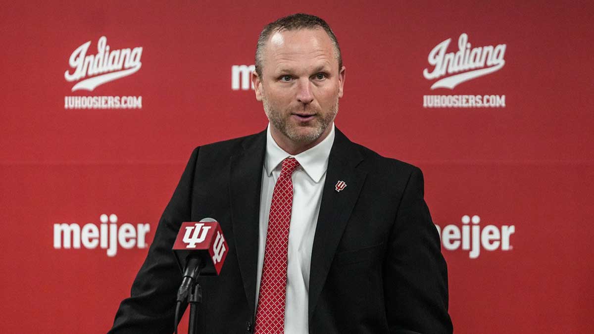 Indiana Hoosiers head basketball coach Darian DeVries speaks to the media on Wednesday, March 19, 2025.