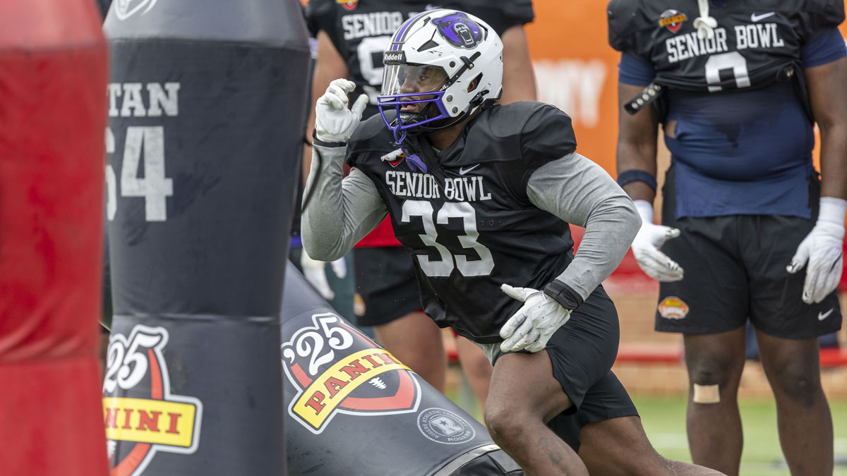 National team defensive lineman David Walker of Central Arkansas (33) works through drills during Senior Bowl practice for the National team at Hancock Whitney Stadium. 