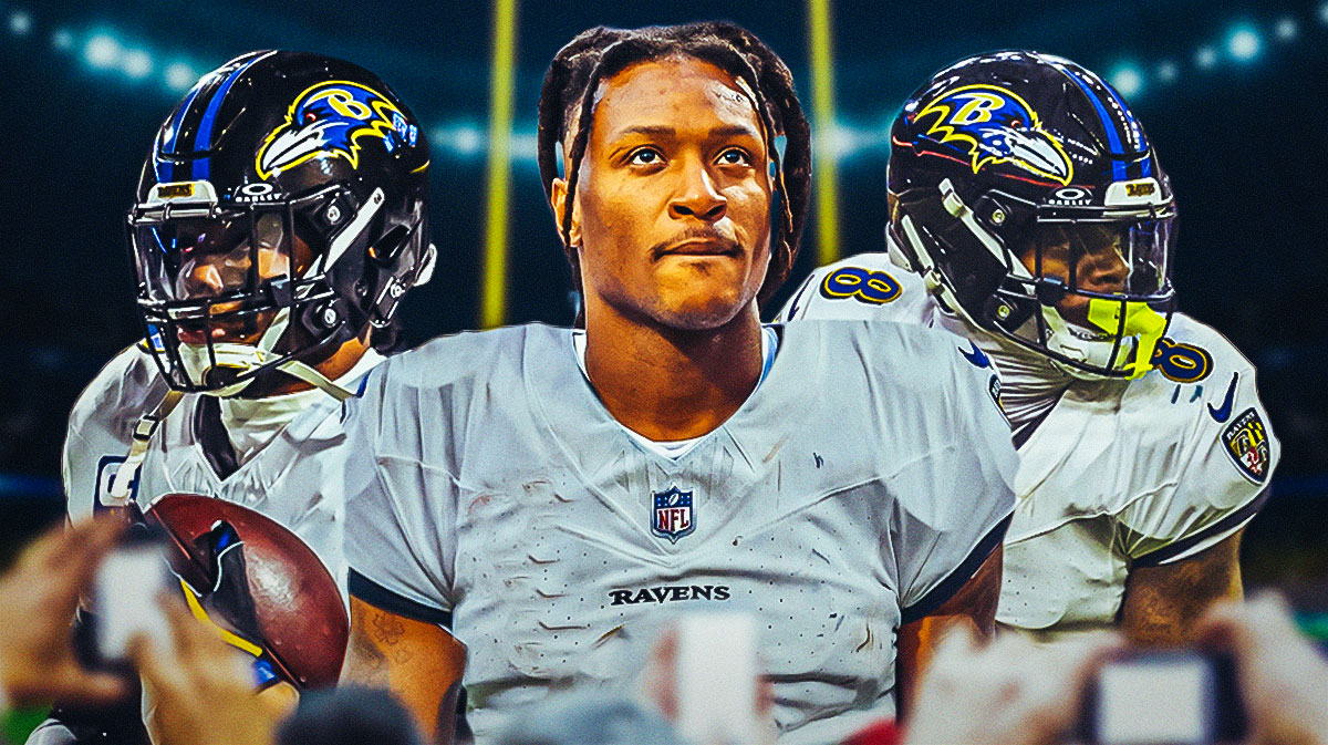 Ravens DeAndre Hopkins (center) with Ravens Lamar Jackson and Ravens Derrick Henry behind him