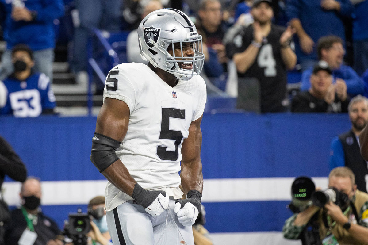 Las Vegas Raiders linebacker Divine Deablo (5) reacts to a pass break up in the first half against the Indianapolis Colts at Lucas Oil Stadium.