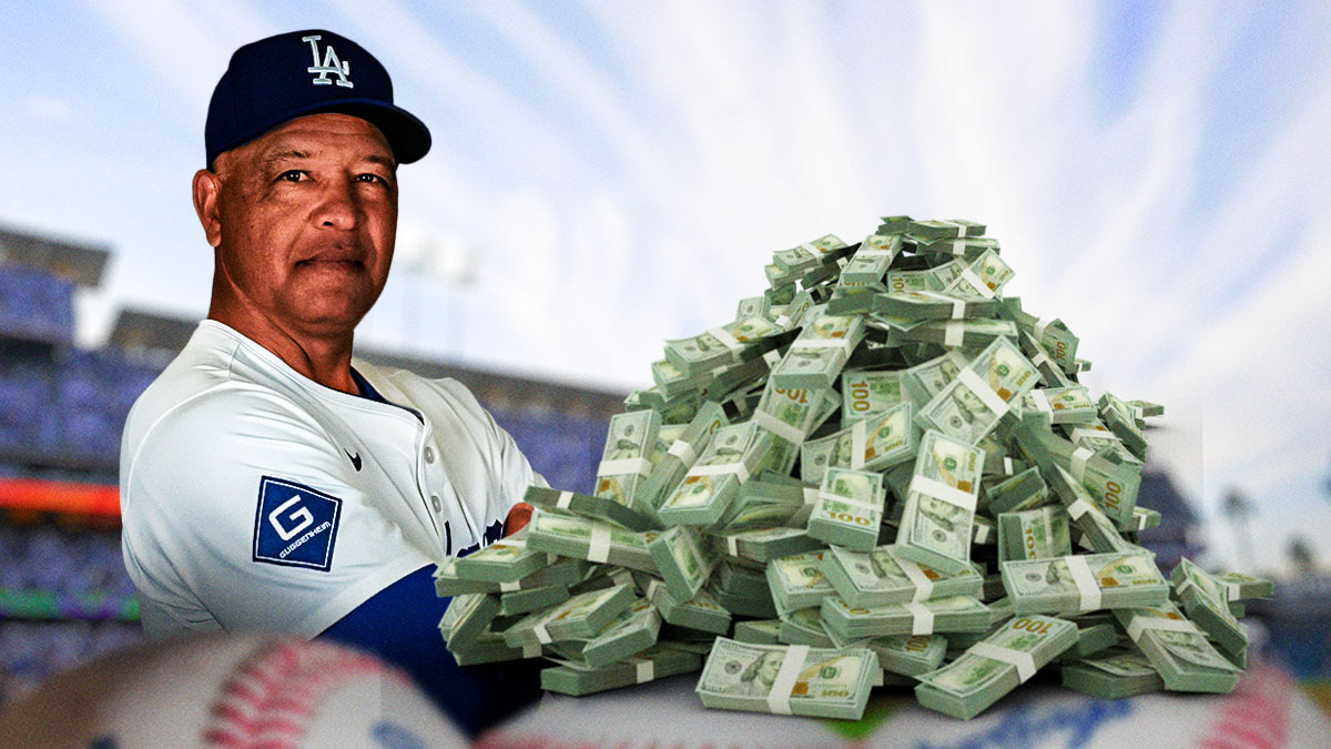 Dave Roberts just shattered the record for manager contract with the Dodgers.