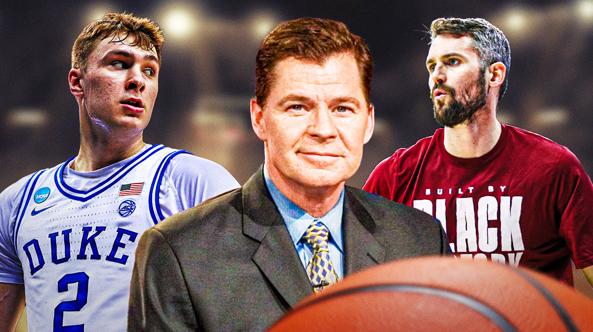 Dan Patrick in the middle of Duke's Cooper Flagg and NBA star Kevin Love