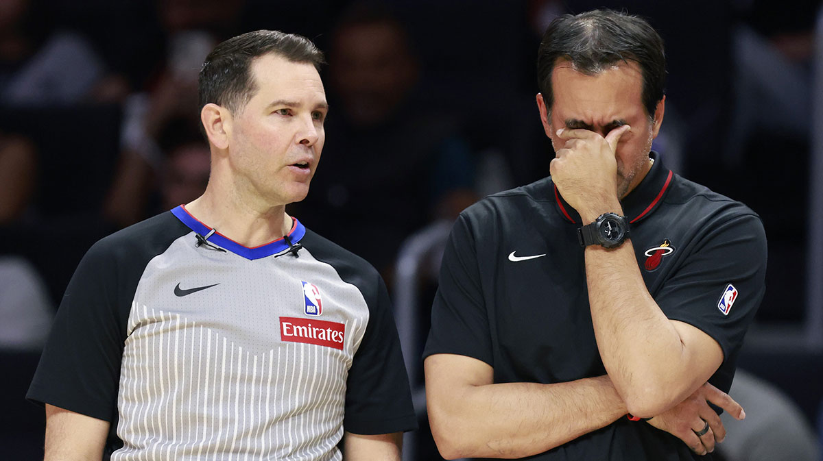 Miami Heat Head Coach Erik Speeststra reacts to Judge Brian Forte (45) against Charlotte Hornet during the second half in the center of Kaseya.