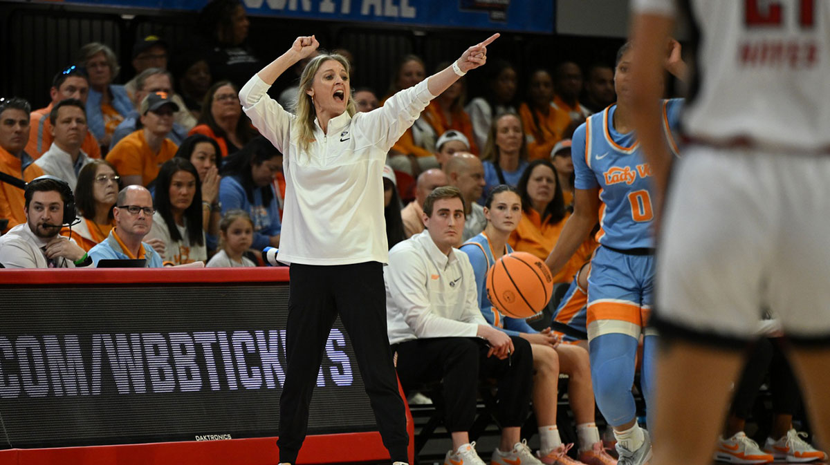 Former Tennessee coach takes Missouri women’s basketball head coaching job