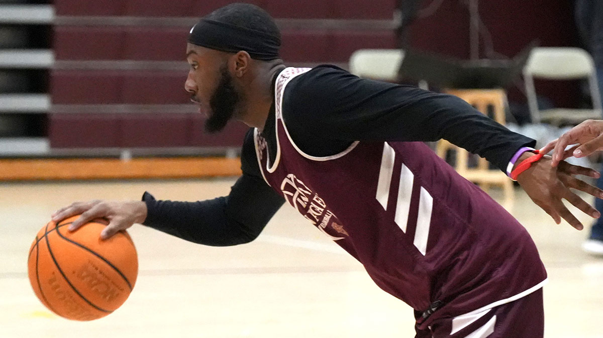 Featured image Iona basketball Dejour Reaves