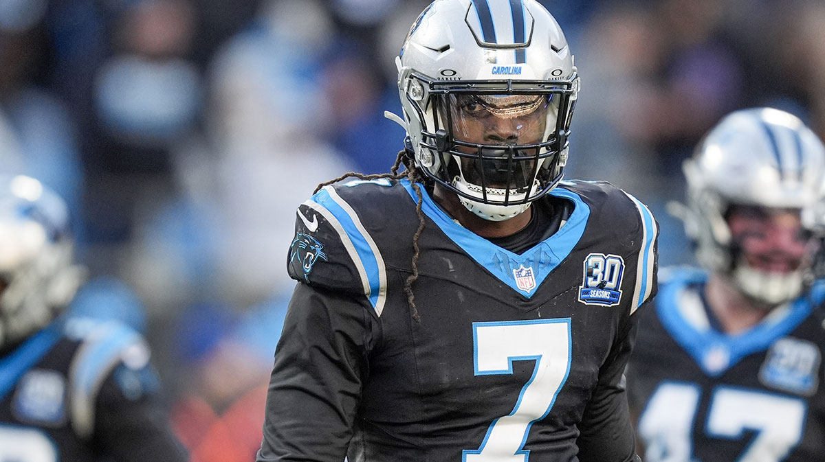 Dec 22, 2024; Charlotte, North Carolina, USA; Carolina Panthers linebacker Jadeveon Clowney (7) during the second half against the Arizona Cardinals at Bank of America Stadium.