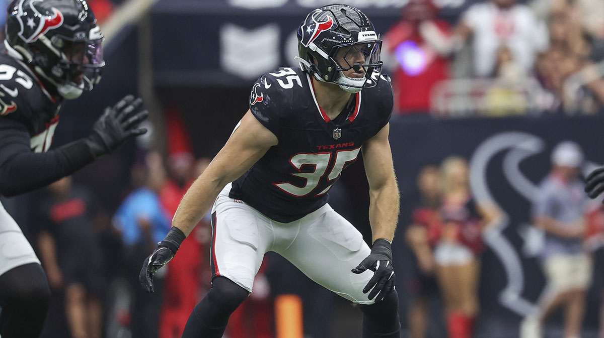 Houston Texans linebacker Jake Hansen (35) in action during the game against the Indianapolis Colts at NRG Stadium.
