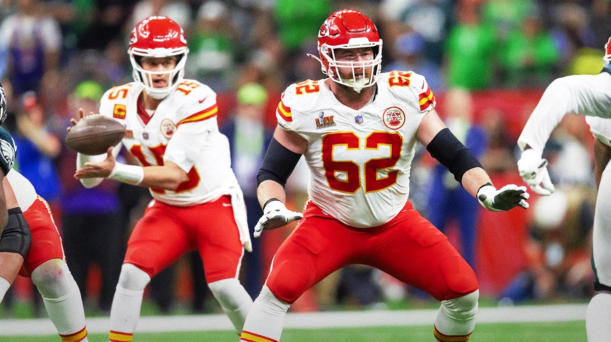 Kansas City Chiefs guard Joe Thuney (62) blocks for quarterback Patrick Mahomes (15) against the Philadelphia Eagles in Super Bowl LIX at Ceasars Superdome.