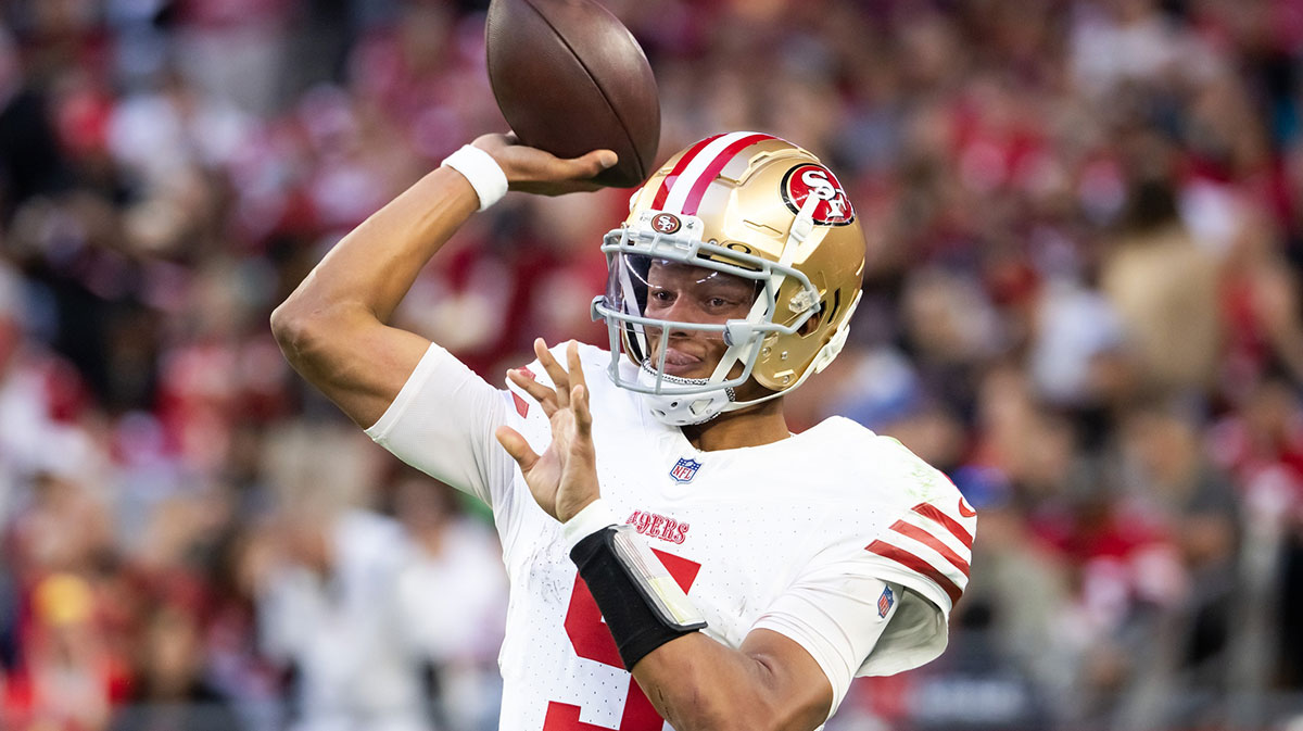 San Francisco 49ers Quarterback Joshua Dobbs (5) against Arizona Cardinal at the State Stadium.