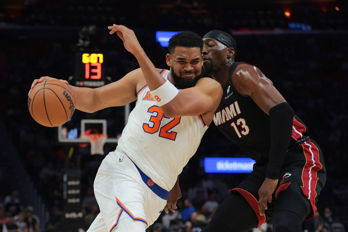 Karl-Anthony Towns driving to the basket against the Miami Heat on March 2, 2025.