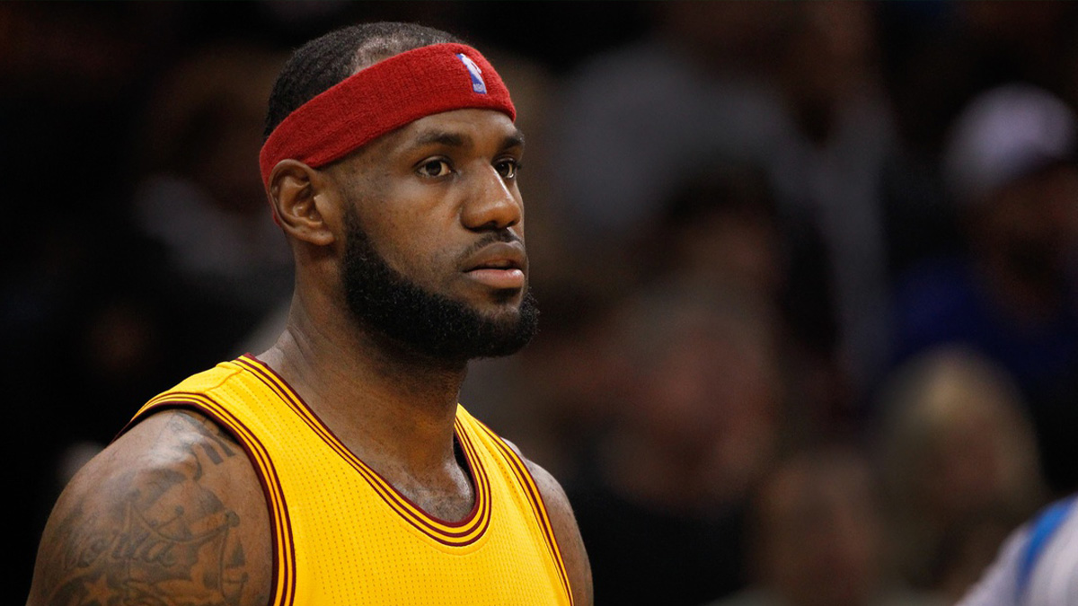 Cleveland Cavaliers forward LeBron James (23) against the Orlando Magic during the second quarter at Amway Center.