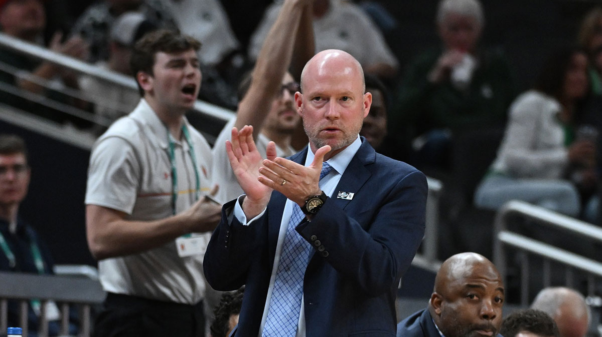 Maryland Terrapins head coach Kevin Willard during the first half against the Michigan Wolverines at Gainbridge Fieldhouse.