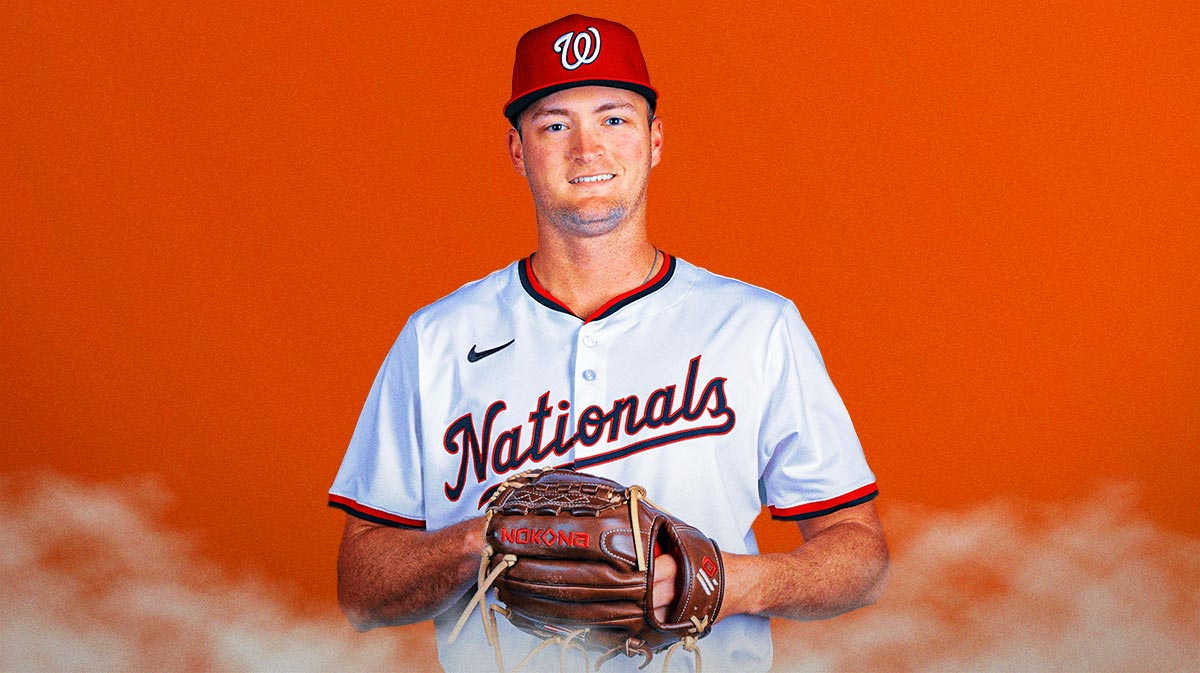 Photo: Nationals' Brad Lord in Home Depot work gear