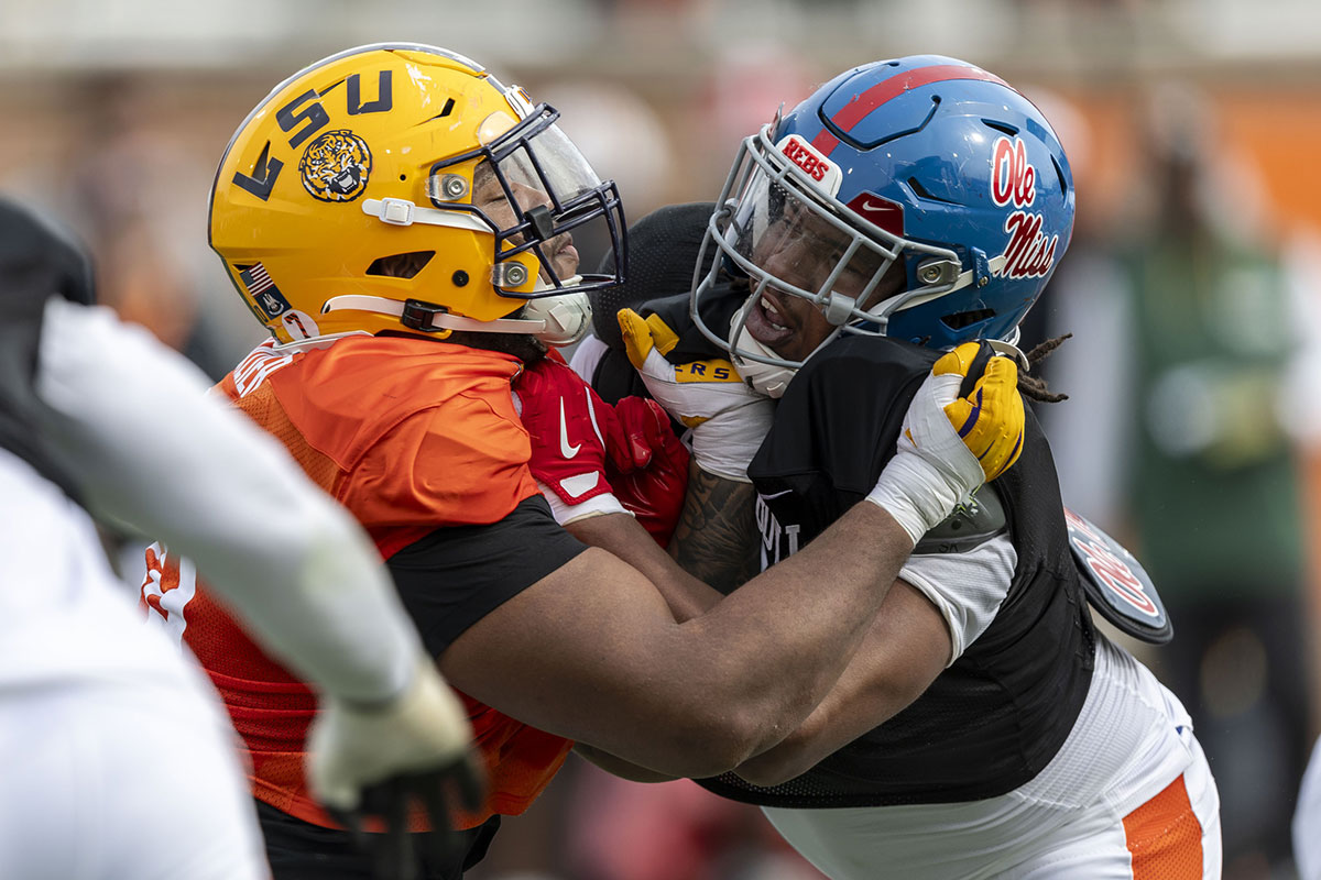 American Team Offensive Linemar Mile Frazier of LSU (70) Spari with American team Defensive Lineman Walter Nolen from Ole Miss (2) during the Hangle Team National Banja Practices at the Hancock Whitney Stadium.