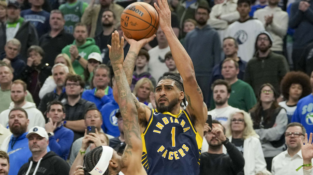 Pacers forward Obi Toppin (1) shoots a game winning shot