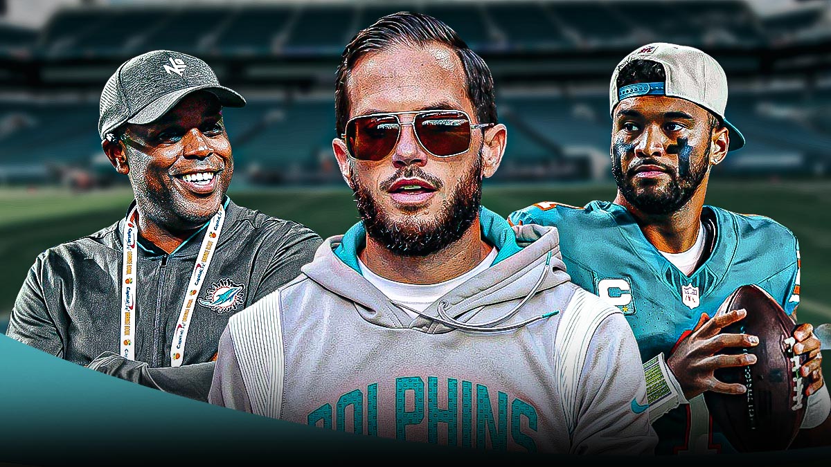 Tua Tagvailoa, coach Mike McDaniel, GM Chris Grier all beside each other, Miami Dolphins wallpaper in the background