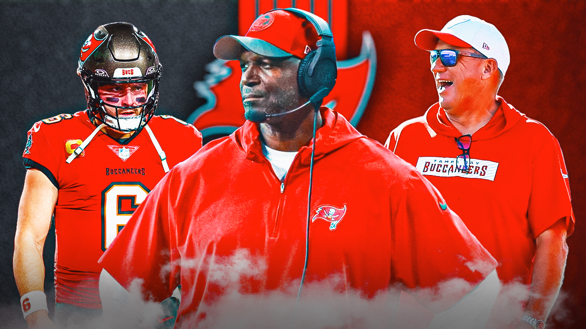 Baker Mayfield, coach Todd Bowles, GM Jason Licht all beside each other, Tampa Bay Buccaneers wallpaper in the background