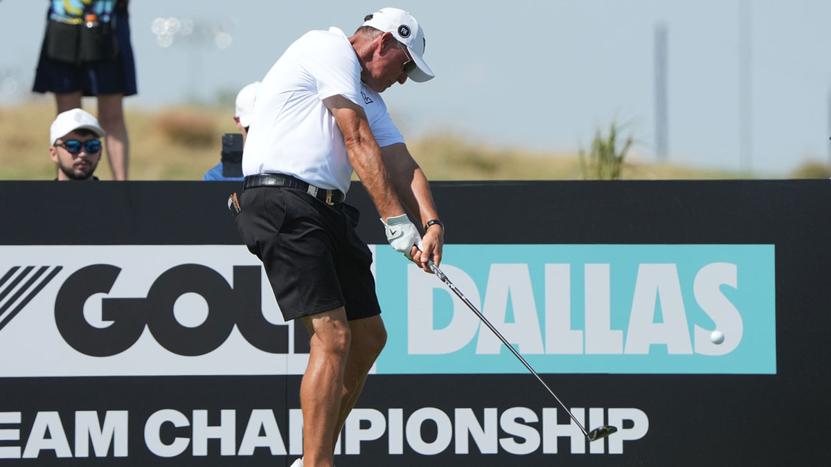  Phil Mickelson plays his shot from the 16th tee during the LIV Golf Dallas Team Championship Finals at Maridoe Golf Club. 