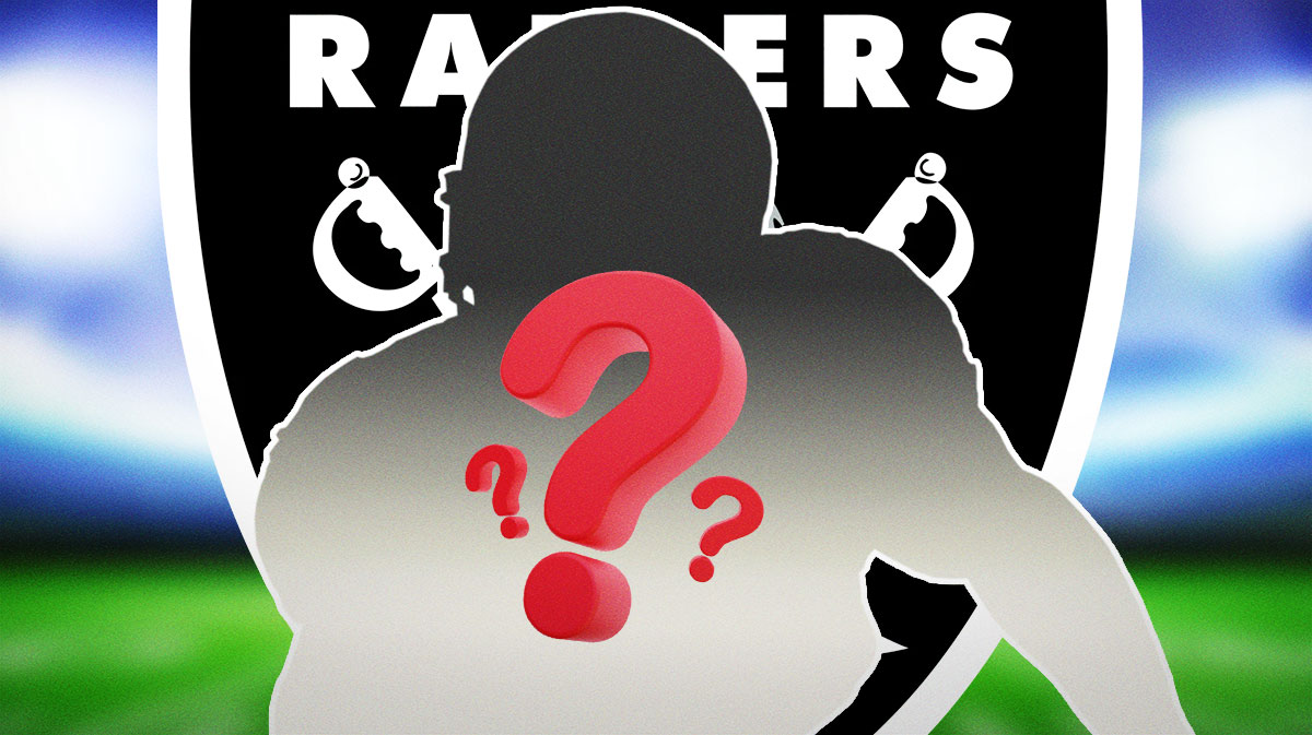 A mystery running back in a Raiders jersey.