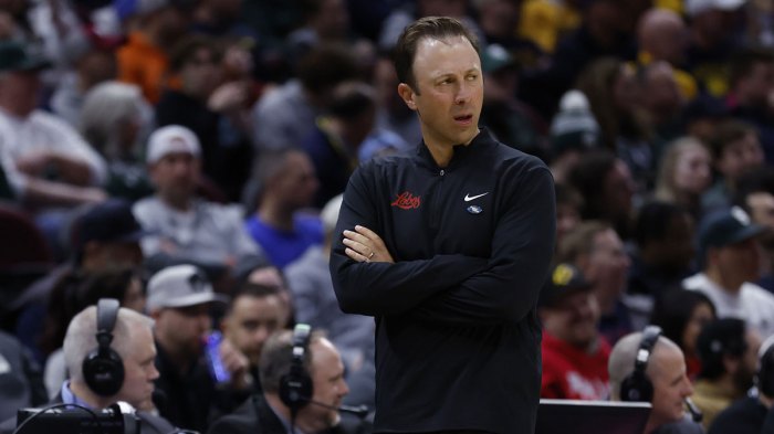 New Mexico Lobos head coach Richard Pitino reacts in the first half against the Marquette Golden Eagles during the NCAA Tournament First Round at Rocket Arena.