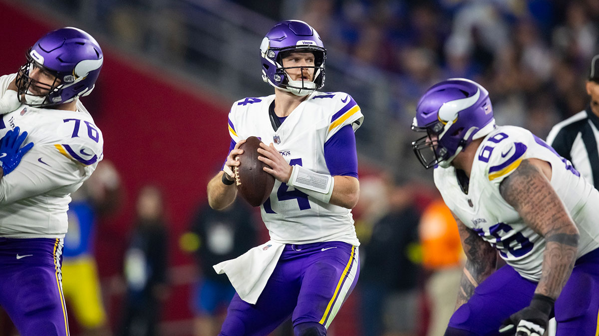  Minnesota Vikings quarterback Sam Darnold (14) against the Los Angeles Rams during an NFC wild card game at State Farm Stadium. 