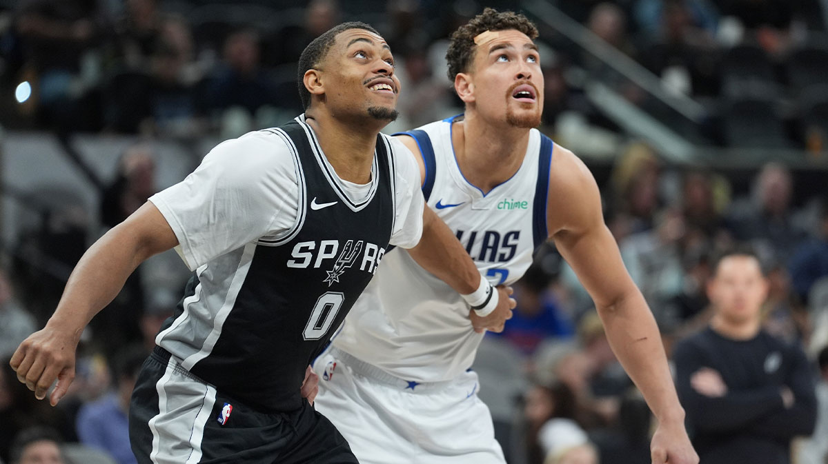 San Antonio Spurs Next Keldon Johnson (0) And Dallas Mavericks Center Dwight Powell