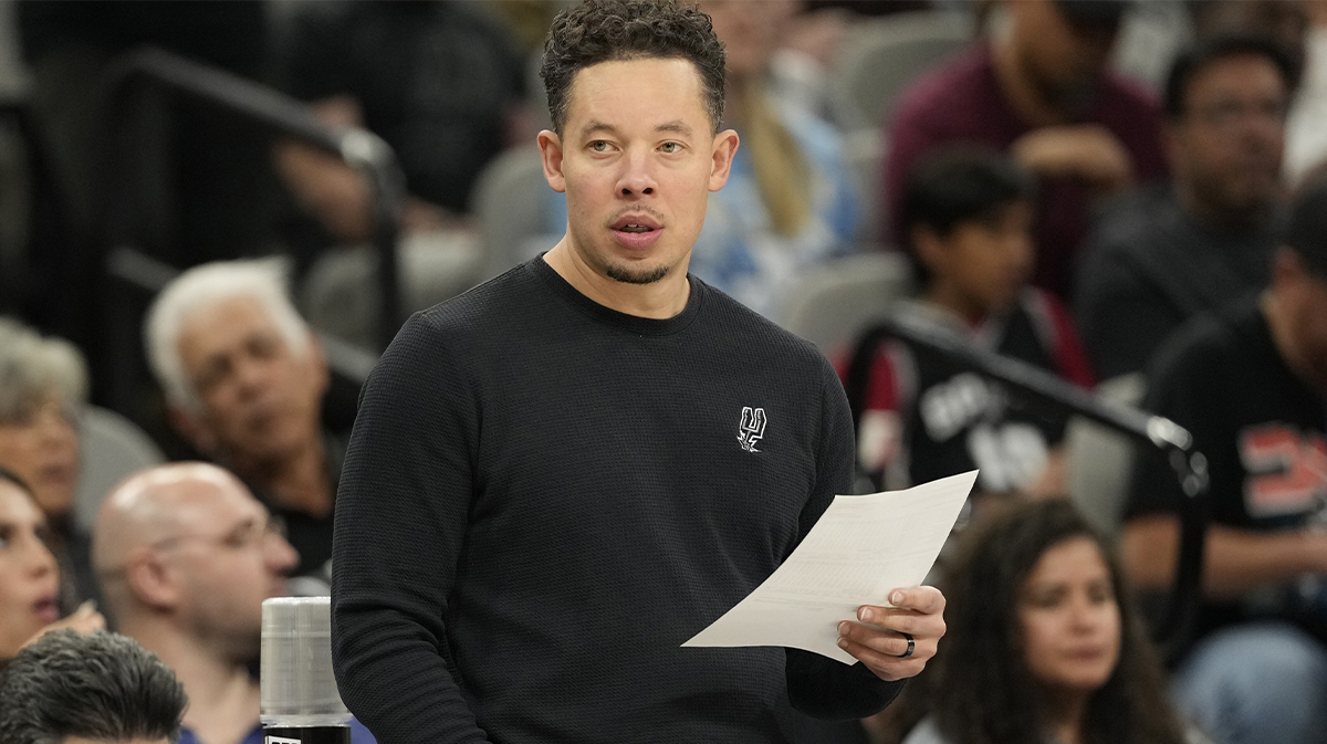 San Antonio Spurs interim coach Mitch Johnson observes the first half against the New Orleans Pelicans at Frost Bank Center. 