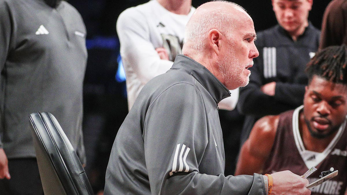 St. Bonaventure Bonnies head coach Mark Schmidt instructs the team during a timeout in the first half against the Duquesne Dukes at Barclays Center