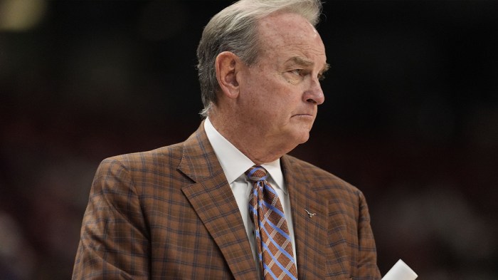Texas Longhorns head coach Vic Schaefer watches his team against the LSU Lady Tigers during the first half.