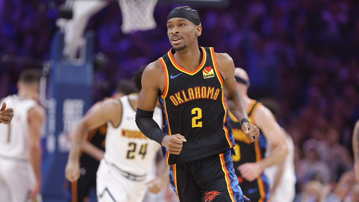 Grba Shai Gilgeous-Alexander (2) passes through the court after reaching Denver Nugget during second trimester at Center Pacom