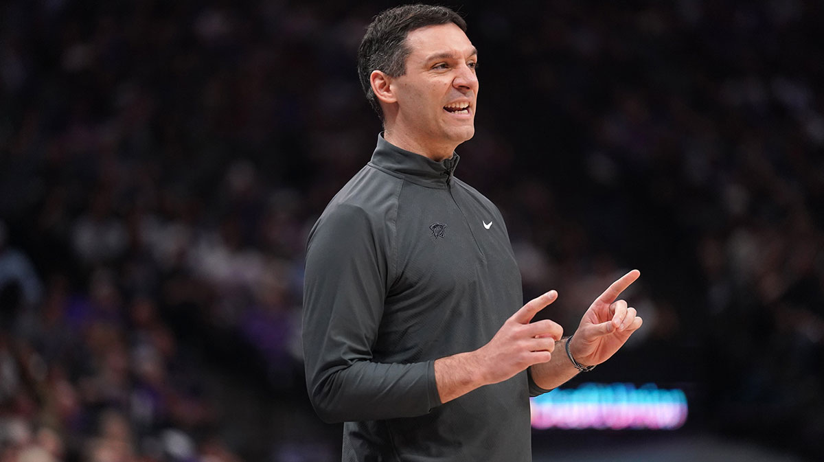 Thunder head coach Mark Daigneault directs his team during action against the Sacramento Kings in the first quarter at the Golden 1 Center