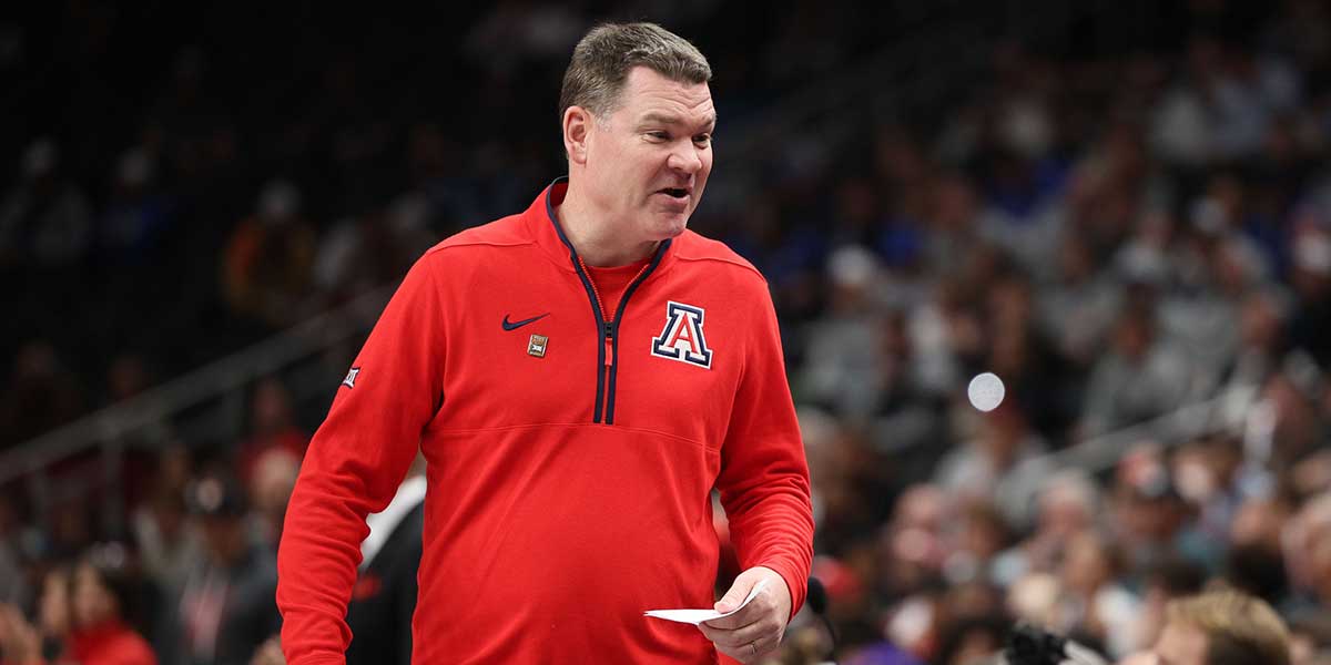 Arizona Wildcats head coach Tommy Lloyd during the first half against the Houston Cougars for the Big 12 Conference Tournament Championship game at T-Mobile Center.