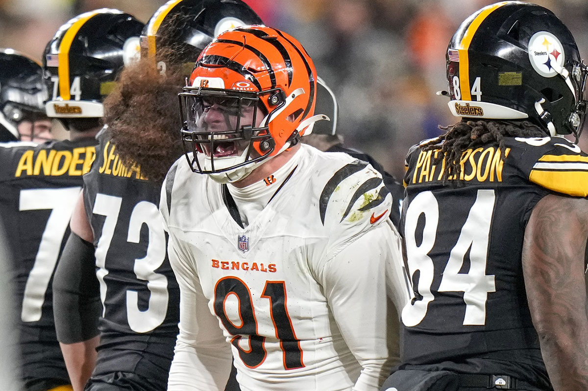 Cincinnati Bengals defensive end Trey Hendrickson (91) celebrates a stop against the Pittsburgh Steelers in the fourth quarter at Acrisure Stadium. The Bengals won 19-17 to finish the regular season at 9-8.