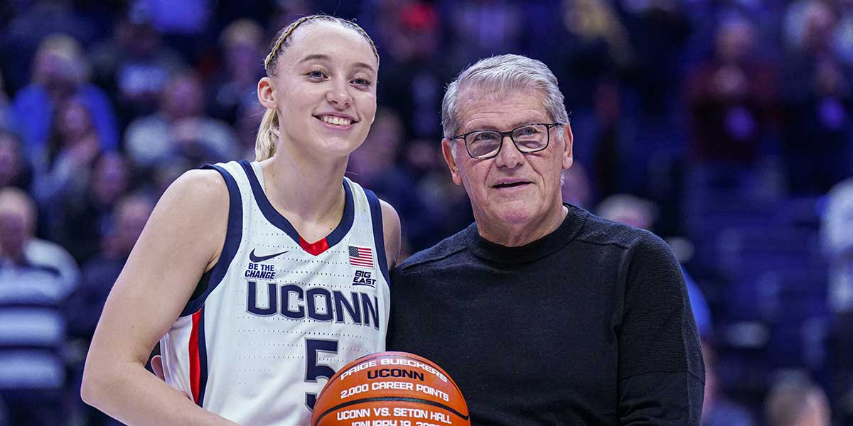 Featured image UConn women's basketball coach Geno Auriemma