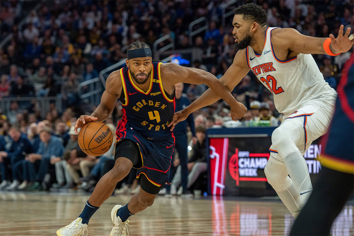 Gold state warriors preserve Moses Moodi (4) to network against New York Knicks Center Karl-Anthony Cities (32) during the fourth quarter in Chase Center