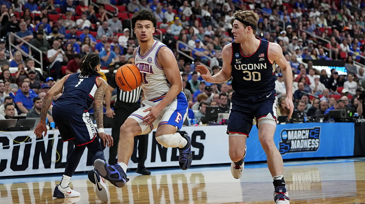 Florida basketball ends UConn’s 3-peat dreams with late comeback
