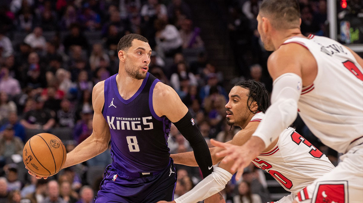 Sacramento Kings guard Zach LaVine (8) controls the ball during the second quarter of the game against the Chicago Bulls at Golden 1 Center. 