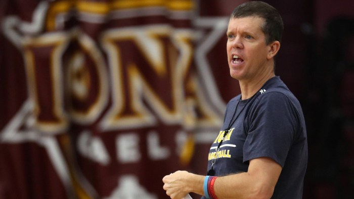 Featured image former Iona head coach Tobin Anderson