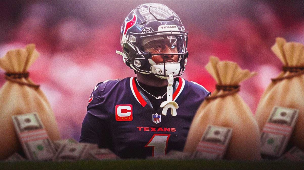 Patriots WR Stefon Diggs surrounded by money