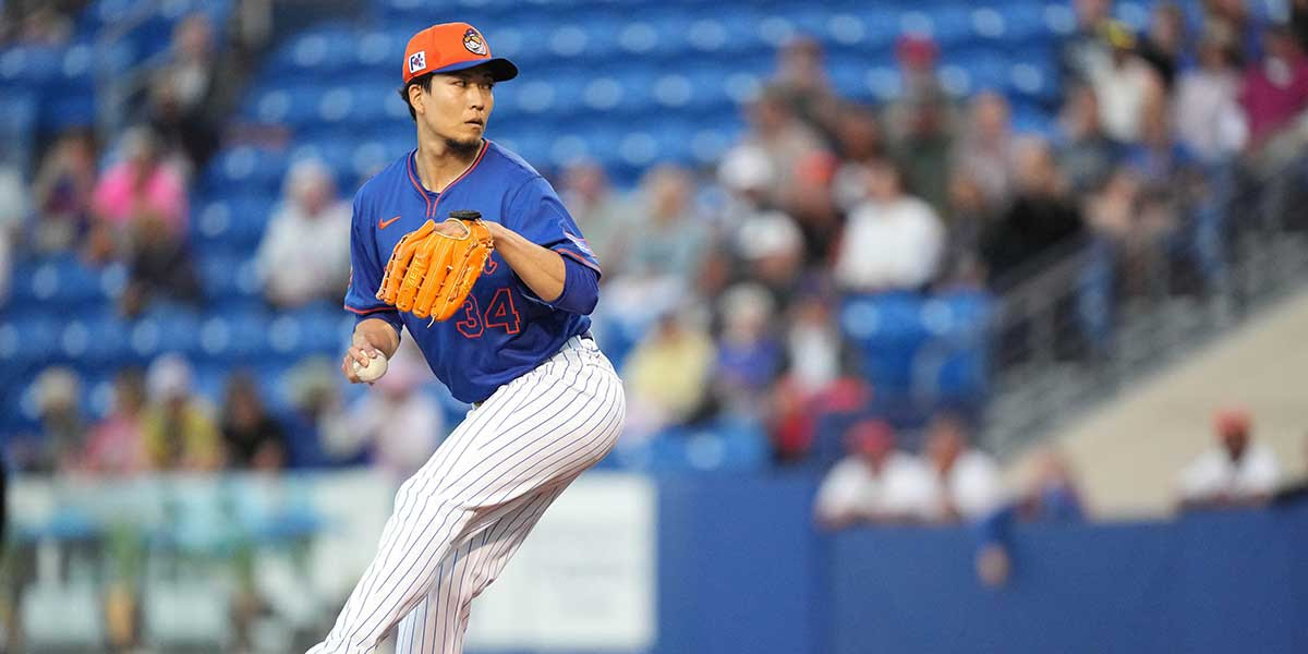 New York Mets pitcher Kodai Senga (34) pitches in the first inning against the Miami Marlins at Clover Park. 