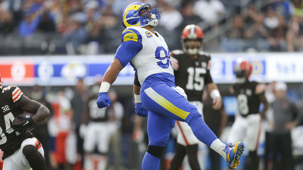 Aaron Donald gets restraining order against stalker who claims they’re married