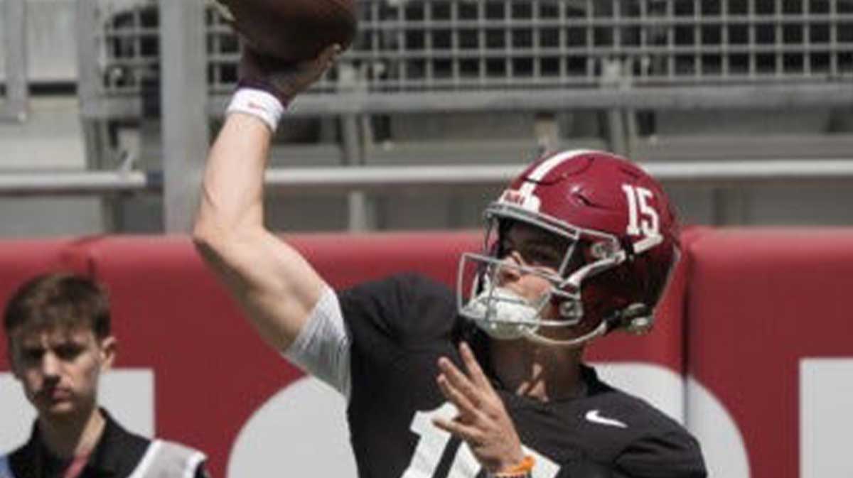 Ty Simpson warms up before Alabama football A-Day 2025.
