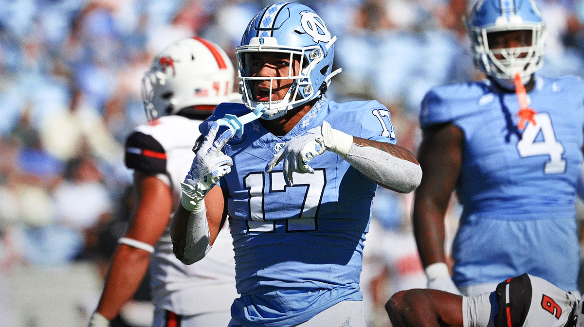 North Carolina Tar Heels linebacker Amare Campbell (17) reacts in the third quarter at Kenan Memorial Stadium.