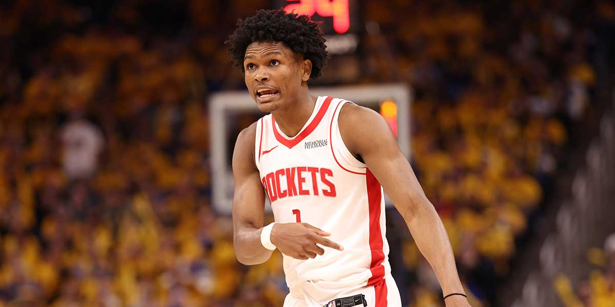 Houston Rockets forward/guard Amen Thompson (1) gestures to teammates between plays against the Golden State Warriors during the third quarter of game four of the 2025 NBA Playoffs first round at Chase Center.