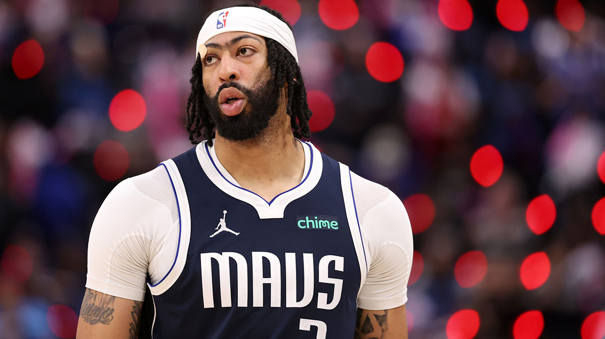 Dallas Mavericks forward Anthony Davis (3) looks on during the second half against the Los Angeles Clippers at Intuit Dome.