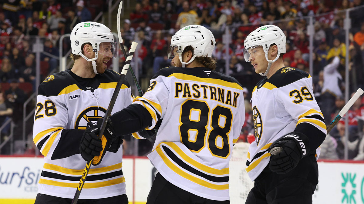 Boston Bruins right wing David Pastrnak (88) celebrates his goal against the New Jersey Devils during the first period at Prudential Center.