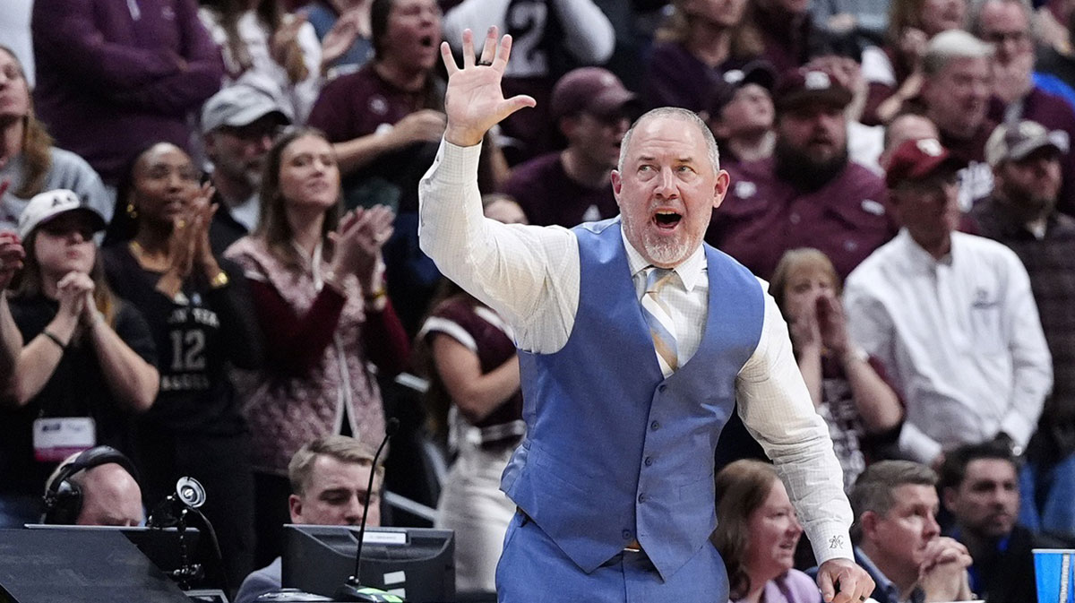 Texas A&M Aggies head coach Buzz Williams reacts during the second half in the second round of the NCAA Tournament at Ball Arena. Mandatory Credit: Ron Chenoy-Imagn Images