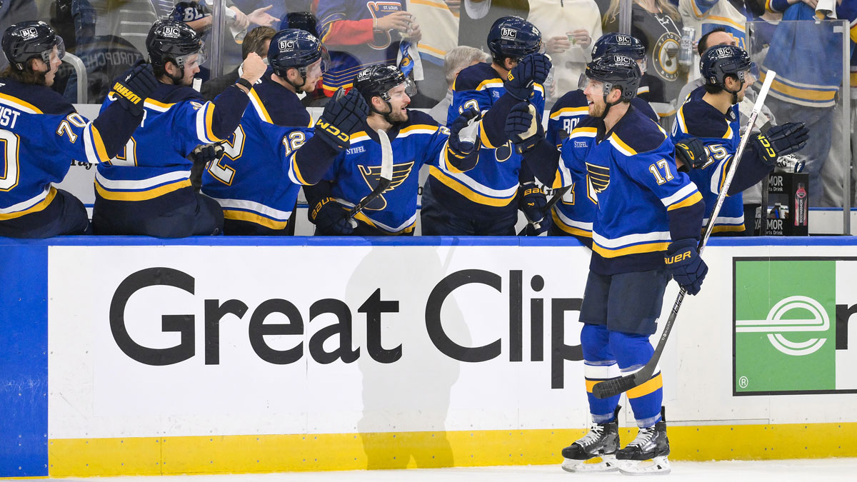 St. Louis Blues defenseman Cam Fowler (17) is congratulated by teammates after scoring against the Winnipeg Jets during the first period in game three of the first round of the 2025 Stanley Cup Playoffs at Enterprise Center.