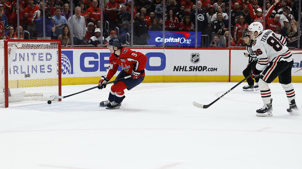 Ryan Leonard gets Wayne Gretzky message after 1st career goal